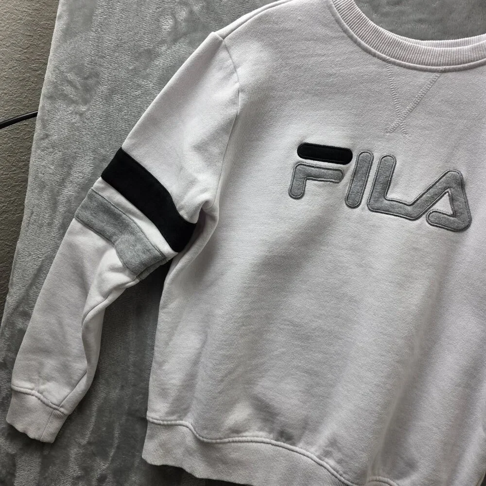 Fila Crewneck‎ Sweatshirt Small Gently Used